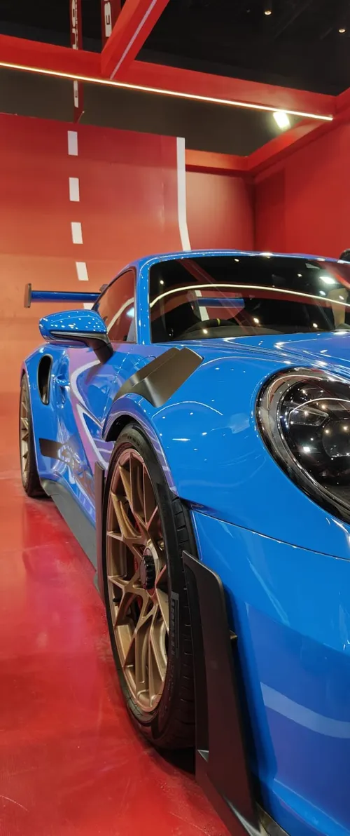 Porsche vertical photography